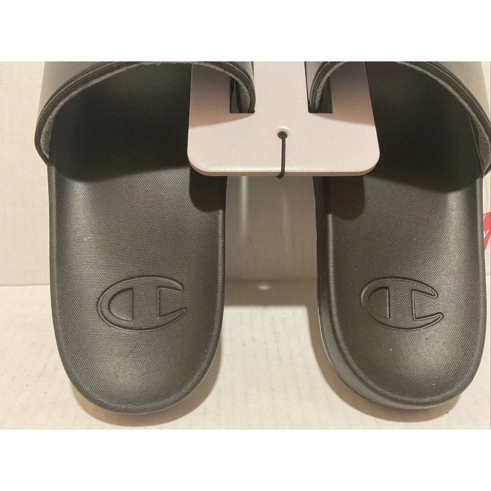Champion slippers mens 9 Black Slides